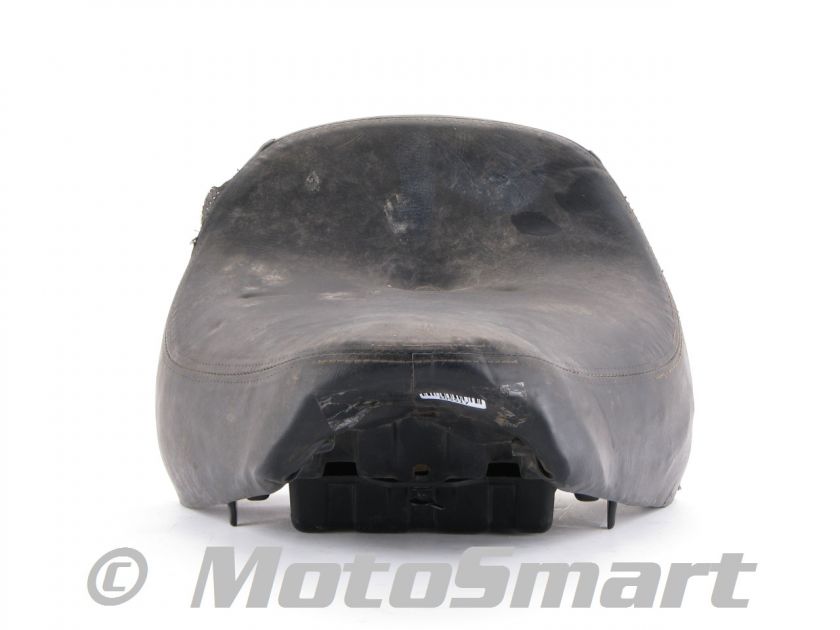   Yamaha Maxim XJ700N Driver Rider Front Seat   1AA 24710 0   Image 02