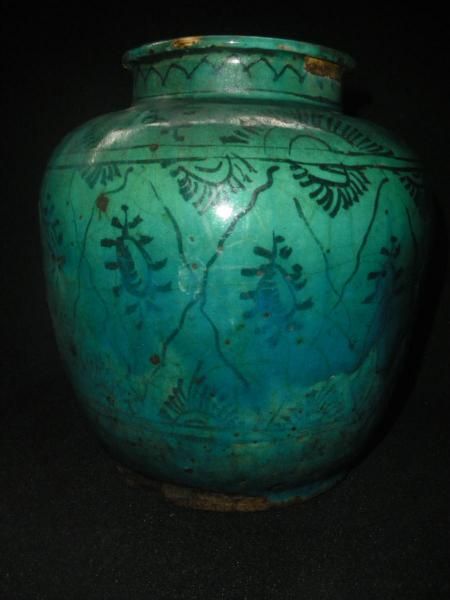 ANTIQUE PERSIAN POTTERY VASE  