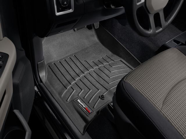   ® DigitalFit FloorLiner   2010 2011 Dodge Ram 2500/3500 Crew   Black