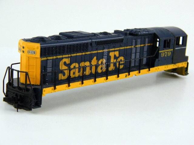 Atlas HO Santa Fe 979 SD24 Modified Shell  