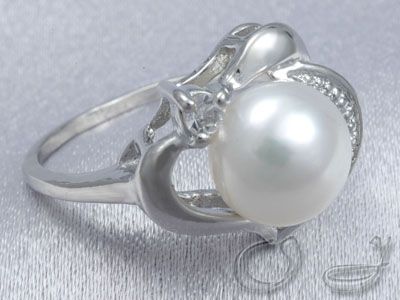 White 9mm Culture Pearl Ring Size 6 to 8 Silver setting  