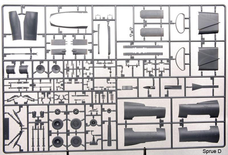 Brand New Academy aircraft 1/32 scale model kit F 16I Sufa 12105 