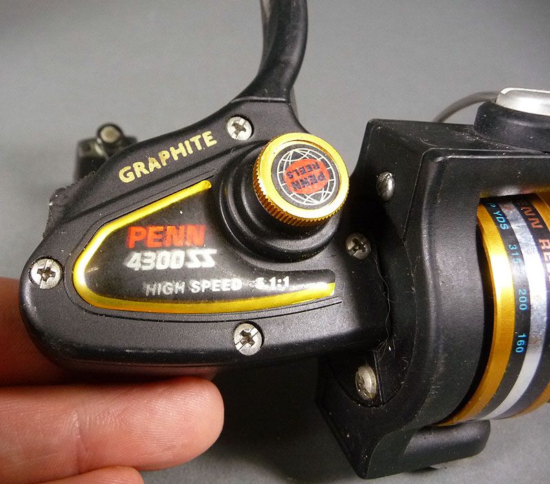 Penn 4300SS Graphite Spinning Reel Light Salt and Fresh Water  