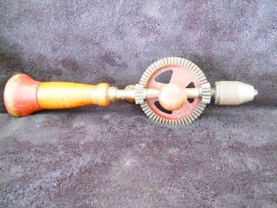 VINTAGE SIMMONS HAND DRILL WITH DRILL BITS KEEN CUTTER  