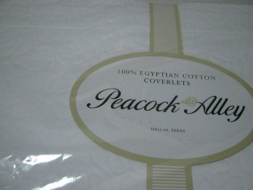   King Quilt Coverlet White Swirling Pattern Egyptian Cotton NIP  