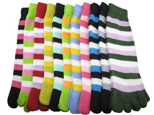 one x LADIES GIRLS WOMAN STRIPES TOE SOCKS Stockings  