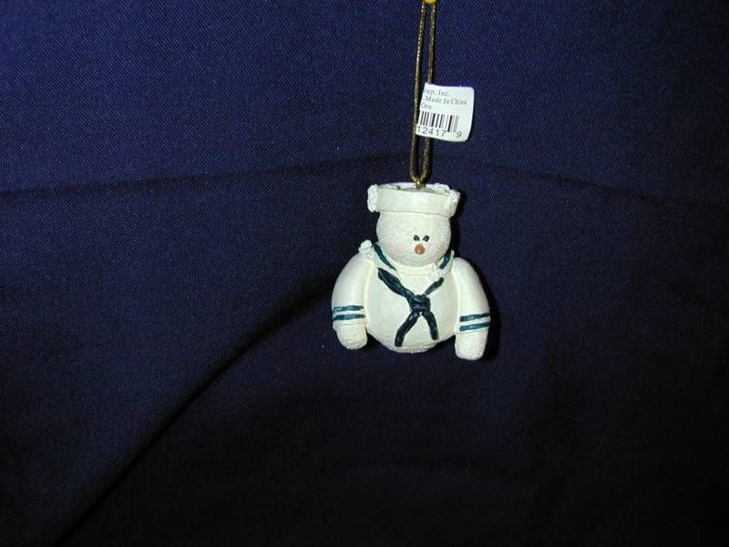 CHRISTMAS NAVY MILITARY SNOWBERRY RESIN ORNAMENT NEW  