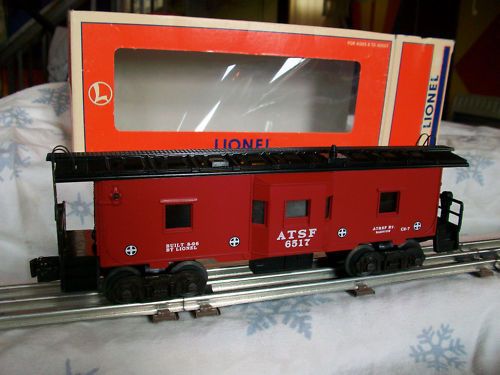 LIONEL TRAINS No.6517 SF BAY WINDOW CABOOSE  