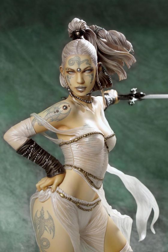 YAMATO 1/6 Fantasy GALLERY SUBVERSIVE BEAUTY Ritual Royo Luis Figure 