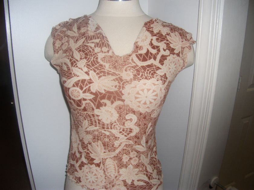 BEBE Brown & Ivory Floral Flutter SLeeve Top Sz Medium  