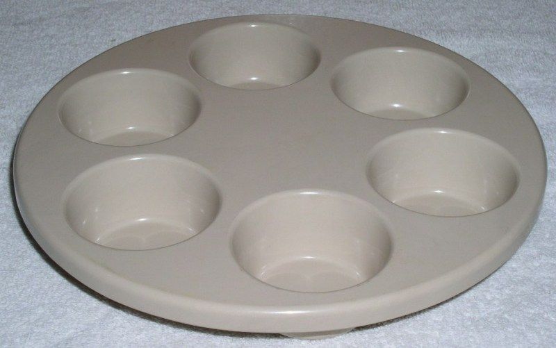 Anchor Hocking Microware Microwave Muffin Pan  