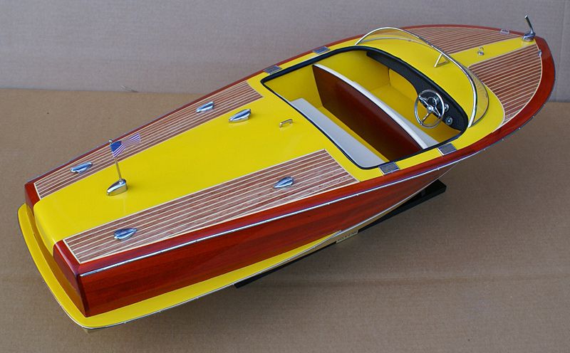 Chris Craft Capri 37 model speed boat wood speedboat display ship 