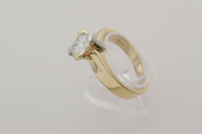 Tone Gold Solitaire Moissanite Engagment Ring 1 Ct  
