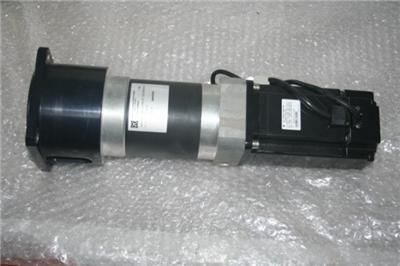 YASKAWA AC SERVO MOTOR SGMAH 08AAF41 + ZF PGE50/2 GMBH  