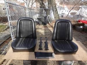 1972 CHEVROLET C 10 PICK UP TRUCK BUCKET SEATS BLACK  