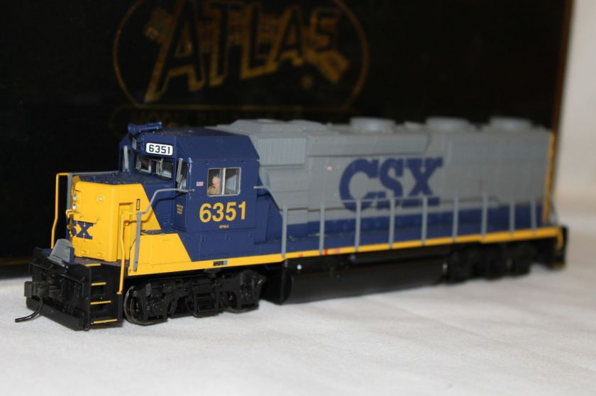 Atlas Master Series Gold HO 6351 GP40 2 Locomotive CSX #10000405 