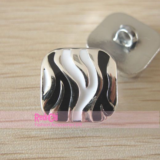 ZEBRA BAKING ENAMEL STREAM LIKE SQUARE PLASTIC BUTTON 1  