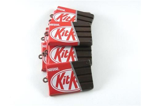 20 X New Findings Charms Plastic Chocolate Bars Kitkat  