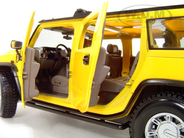 2003 HUMMER H2 SUV YELLOW 118 DIECAST MODEL CAR  