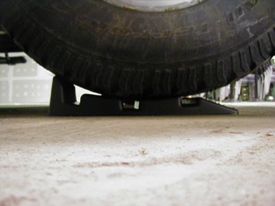 SNOW CHAIN RAMP FOR SKID LOADER TIRE CHAINS  