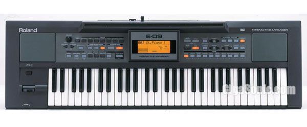 ROLAND E 09 E09 ARRANGER ELECTRONIC KEYBOARD NEW  