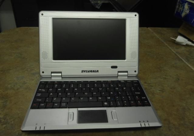 Sylvania SYNET7WID 7 Netbook 800 x 480 WVGA Displ   128MB Ram 